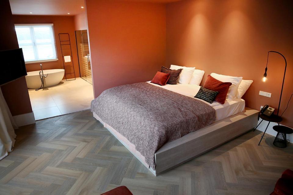 Van Der Valk Hotel Апелдоорн Екстериор снимка